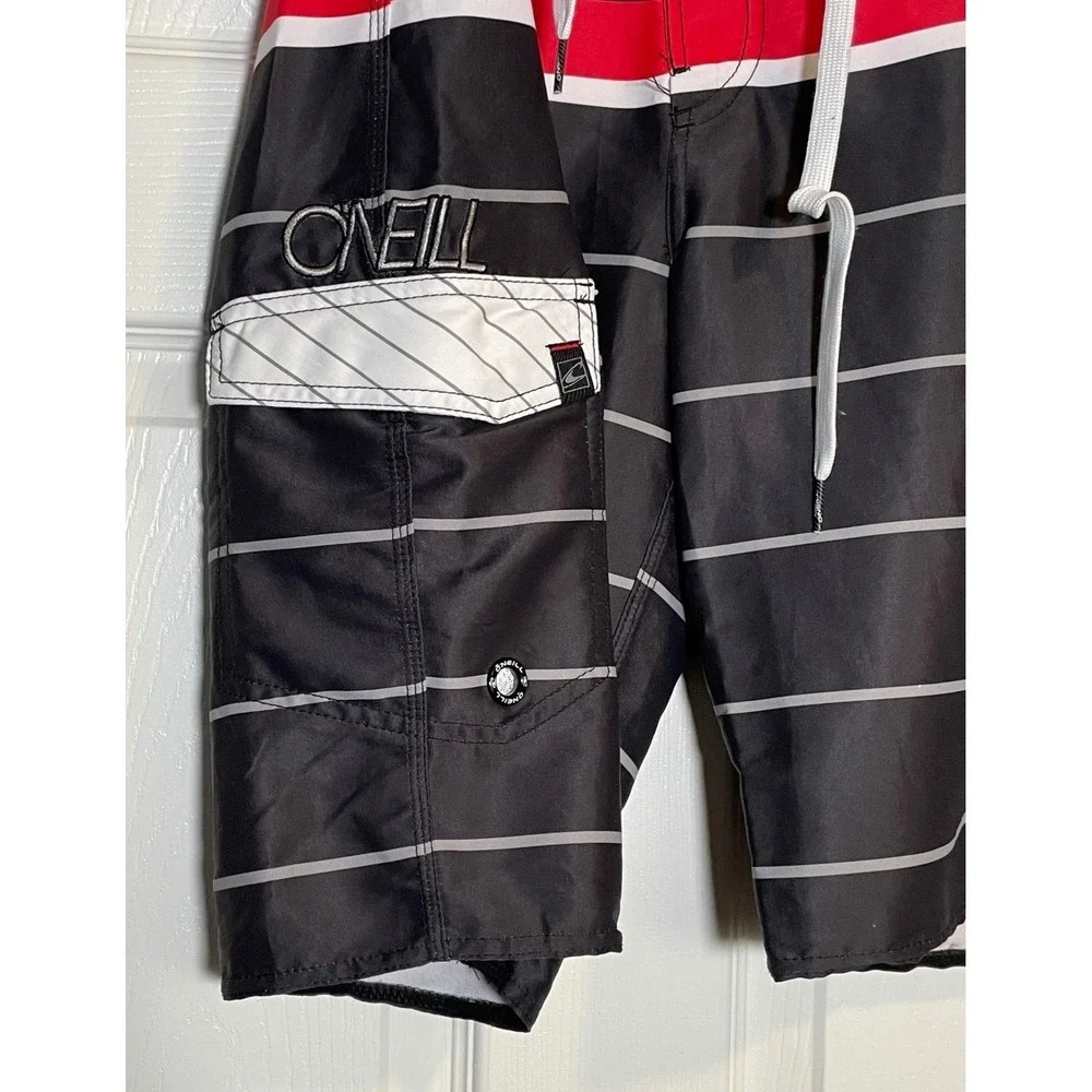 O'Neill Mens Board Shorts Black‎ White Red Striped Surf Trunks Size 31 RN85773